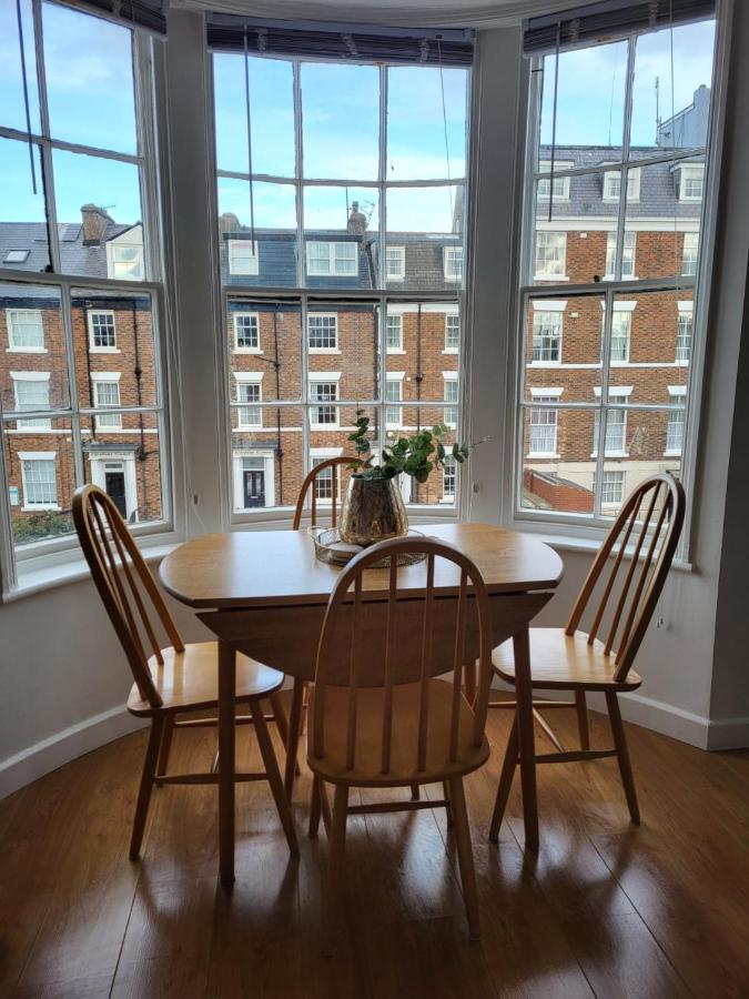 Seagrass Studio Apartment Scarborough Exterior foto